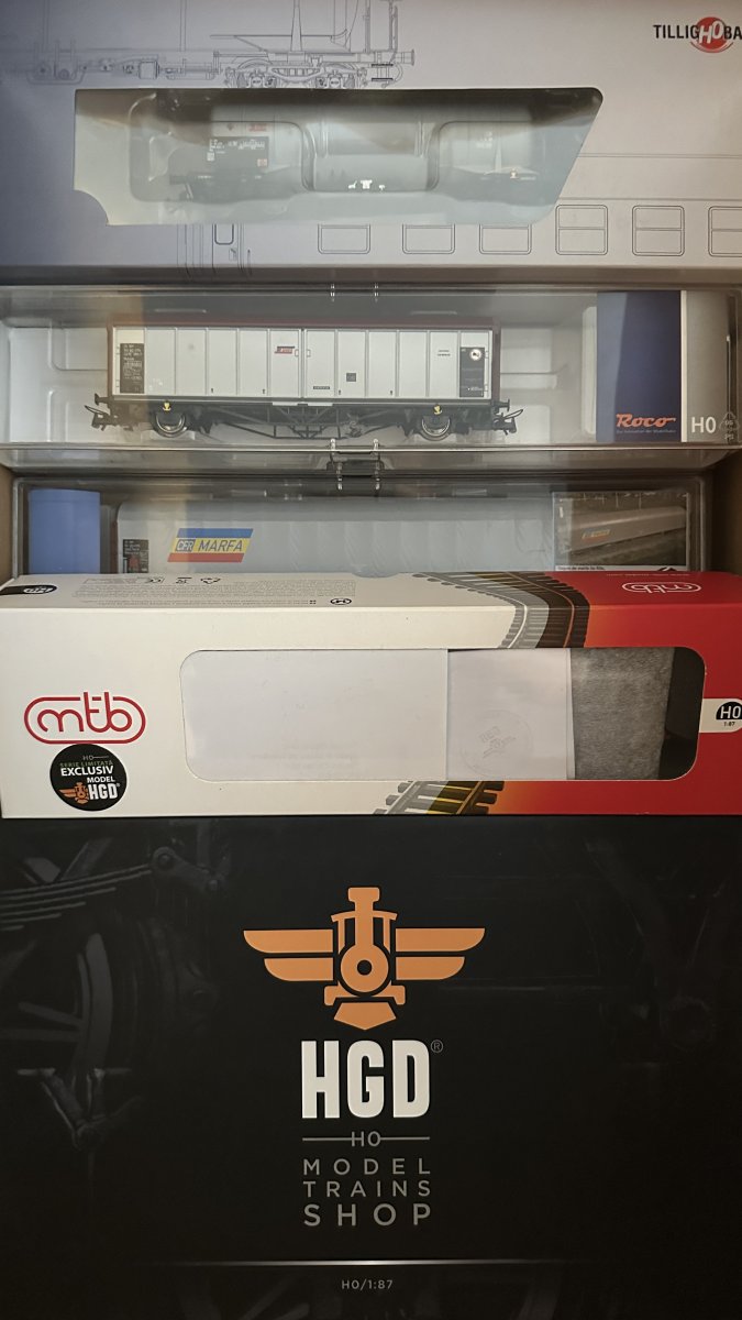 Garnitura de vagoane CFR Marfa cu 6 vagoane