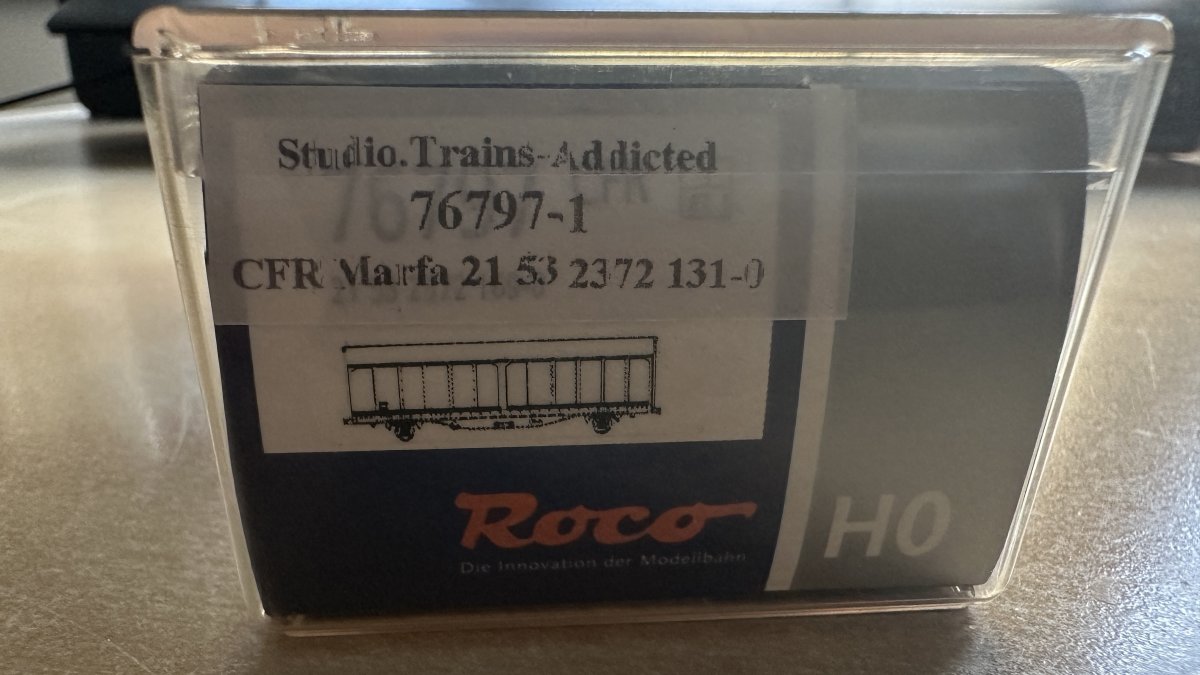 Set 2 vagoane CFR Marfa Hbikklls Roco 76797