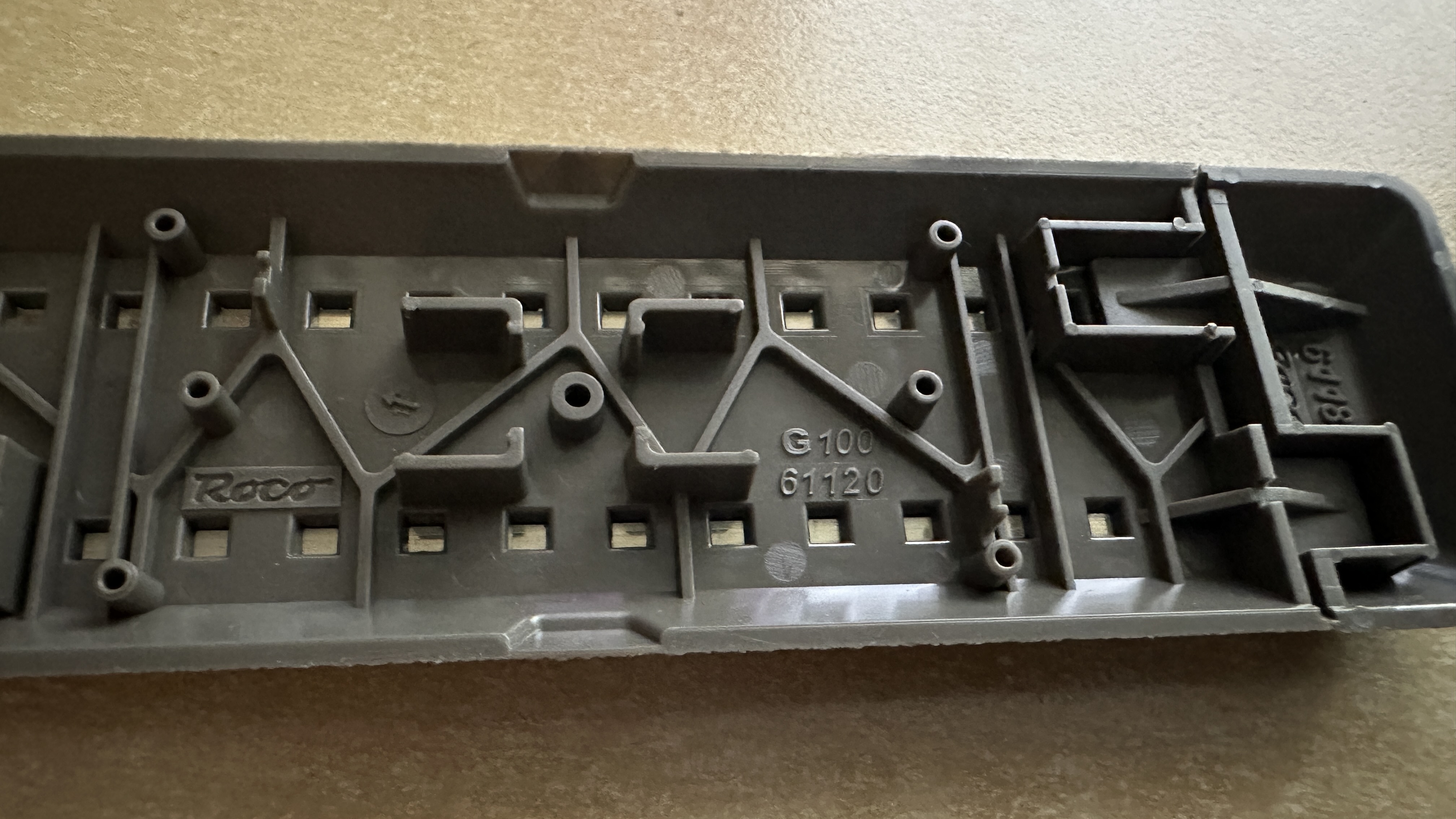 Set de sine si macazuri Roco Geoline - 2 actionari electrice si 2 decodoare digitale