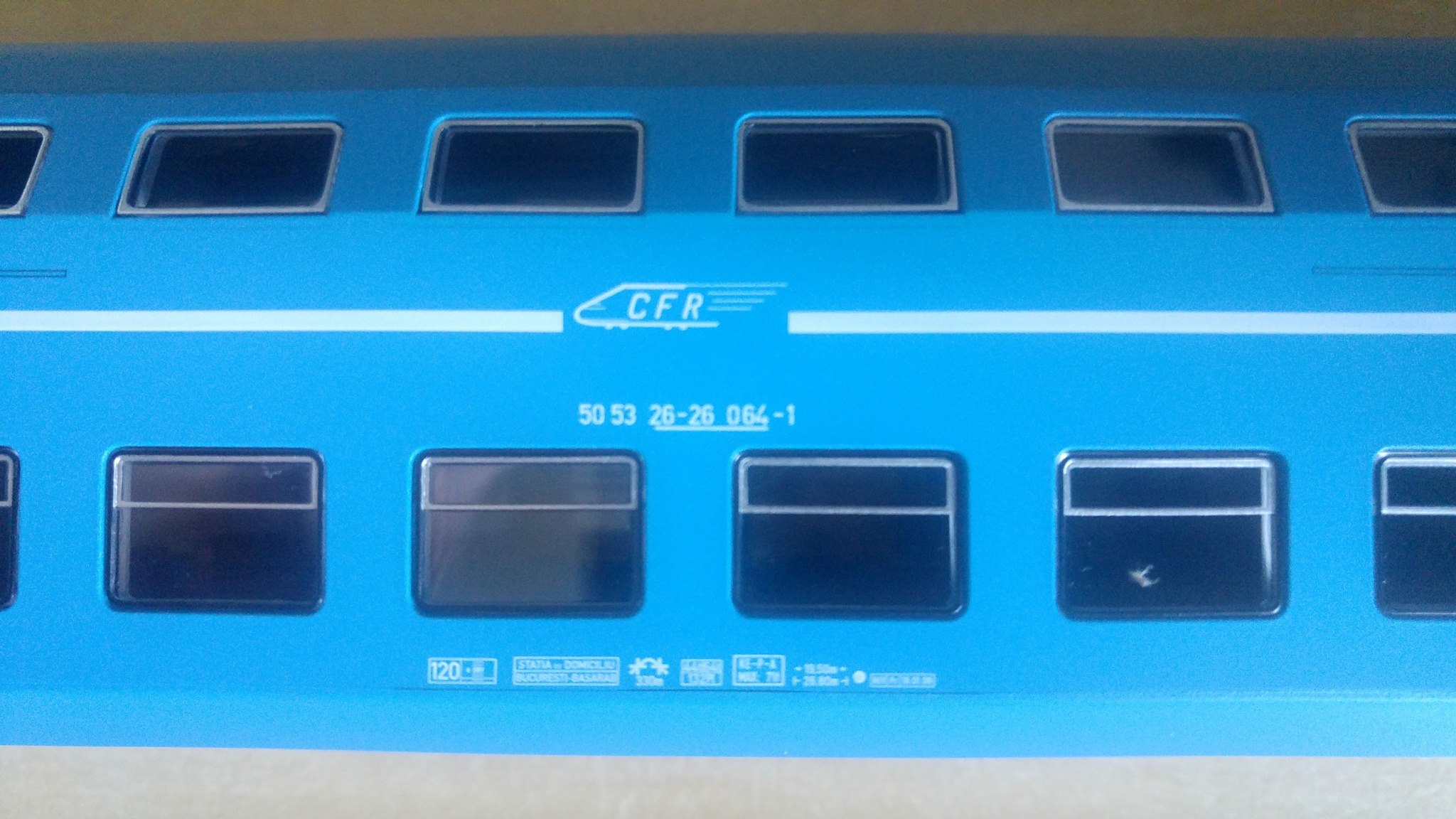 Vagon de calatori etajat 26-26 Piko Expert 97066