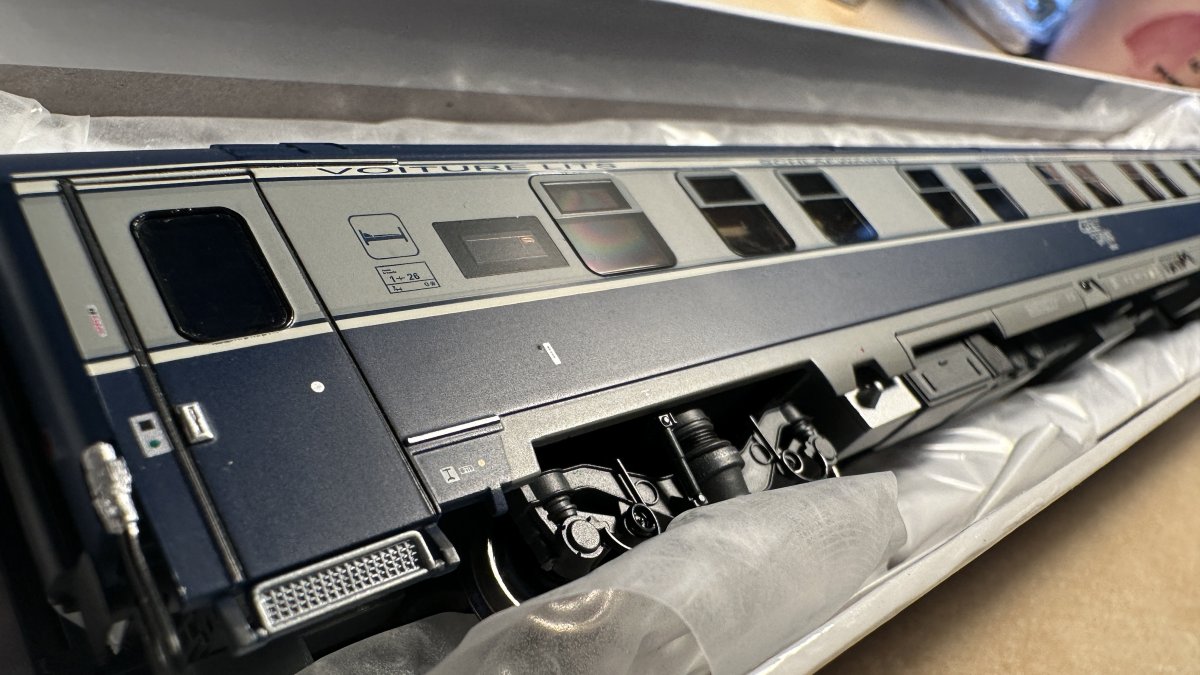 vagon de dormit AVA 200 express AF 20094