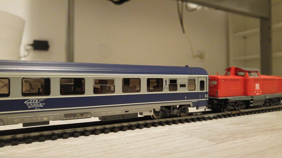 Vagon clasa I AVA 200 express AF 2023 cu lumini