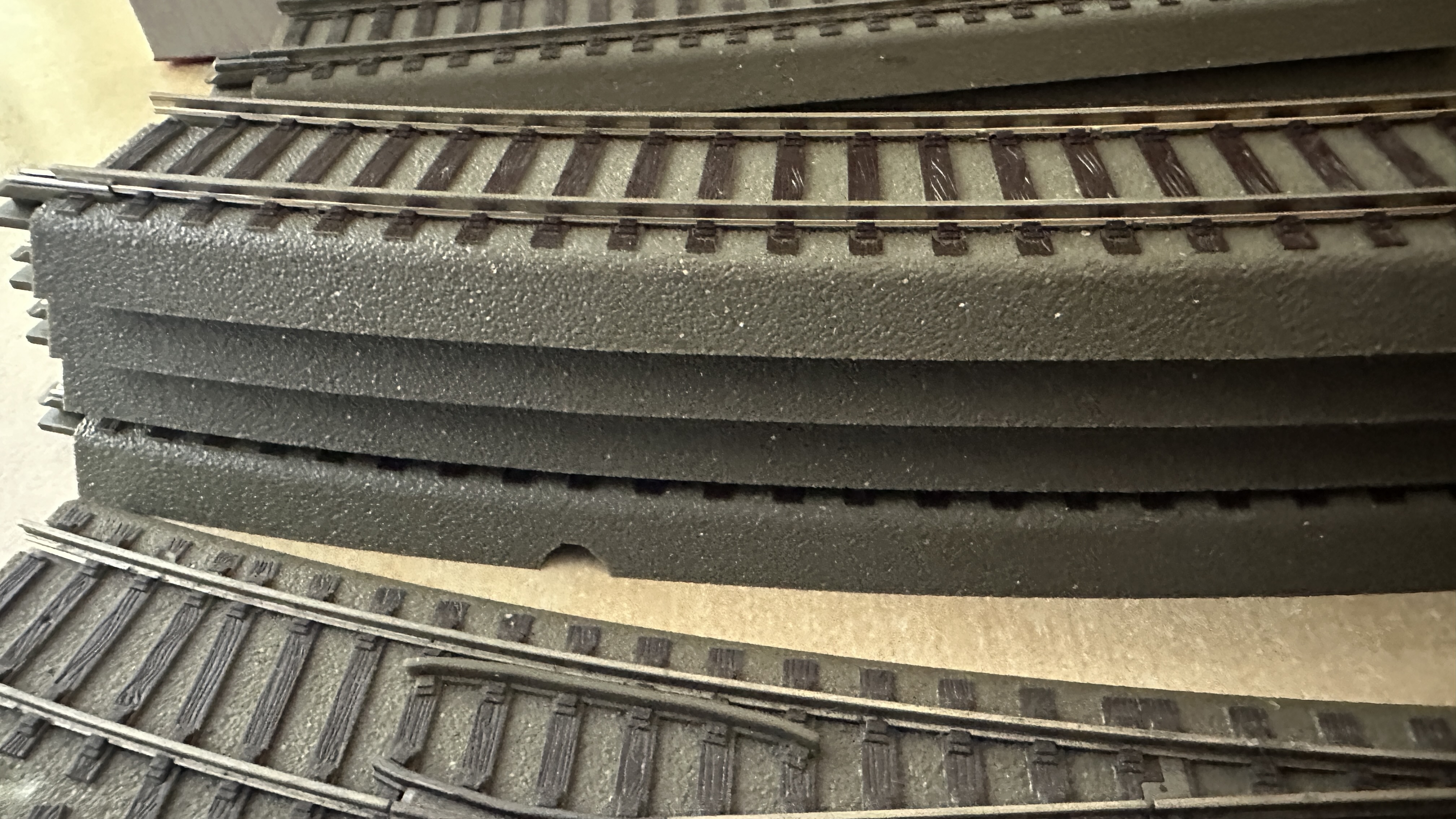 Set de sine si macazuri Roco Geoline - 2 actionari electrice si 2 decodoare digitale