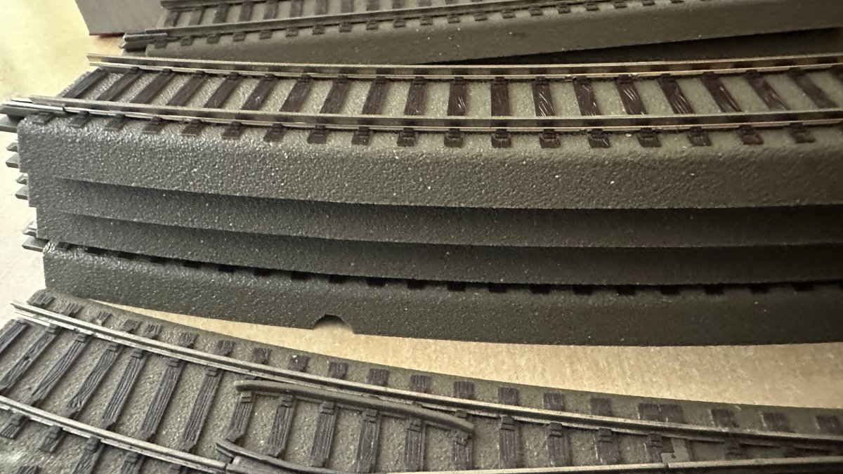 Set de sine si macazuri Roco Geoline - 2 actionari electrice si 2 decodoare digitale