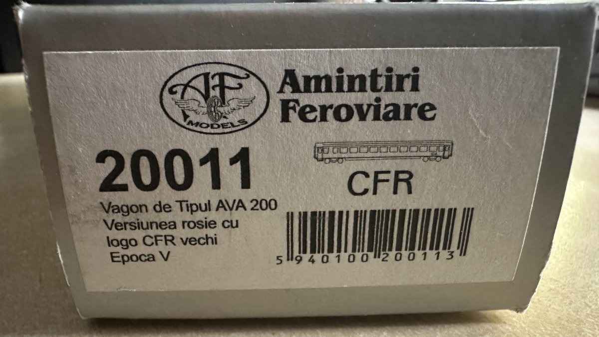 Vagon AVA 200 rosu logo CFR vechi AF 20011