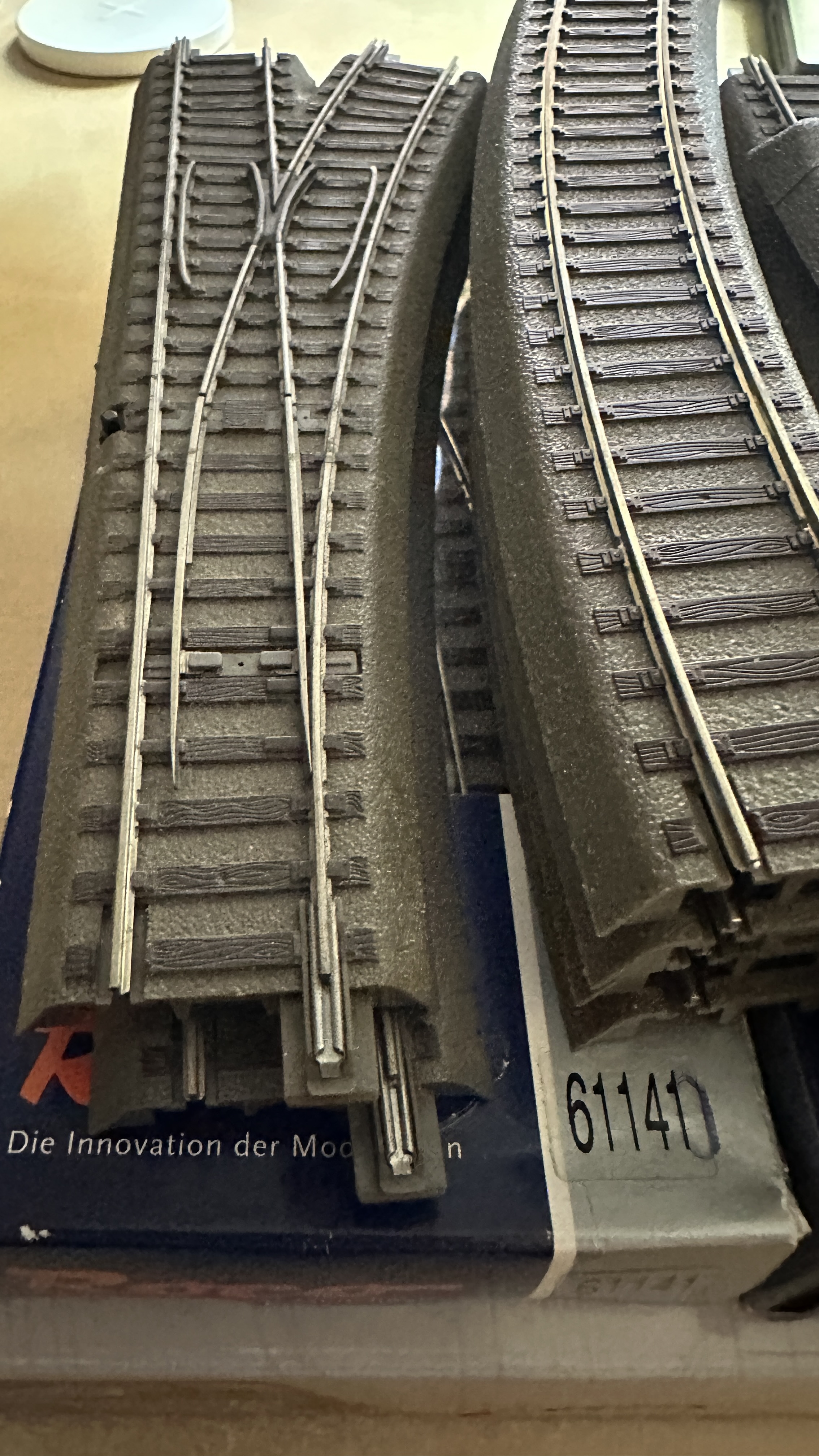 Set de sine si macazuri Roco Geoline - 2 actionari electrice si 2 decodoare digitale