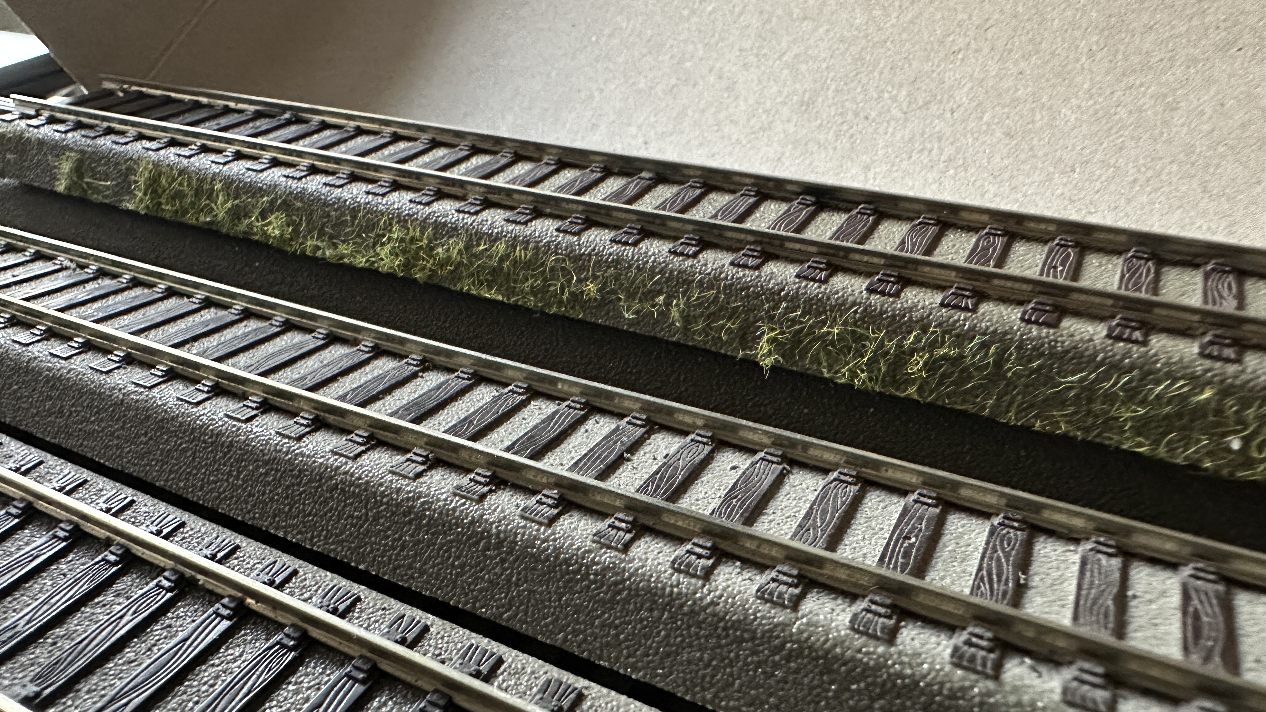 Set de sine si macazuri Roco Geoline - 2 actionari electrice si 2 decodoare digitale