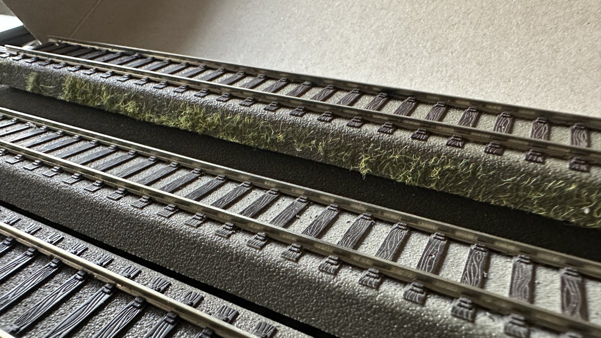 Set de sine si macazuri Roco Geoline - 2 actionari electrice si 2 decodoare digitale