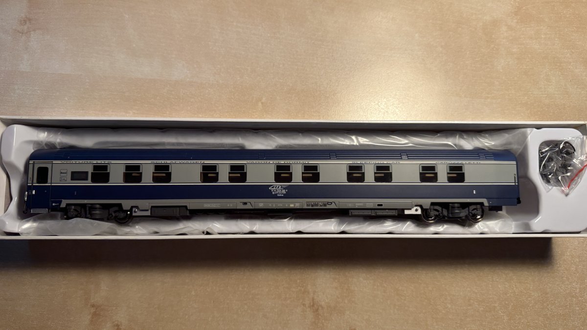 vagon de dormit AVA 200 express AF 20094